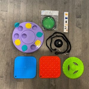7 pc Bundle of Dog Toys/Supplies